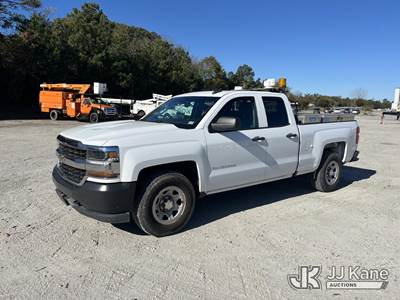 2018 Chevrolet Silverado 1500 4x4 Extended-Cab Pickup Truck