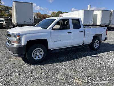 2019 Chevrolet Silverado 1500 4x4 Extended-Cab Pickup Truck