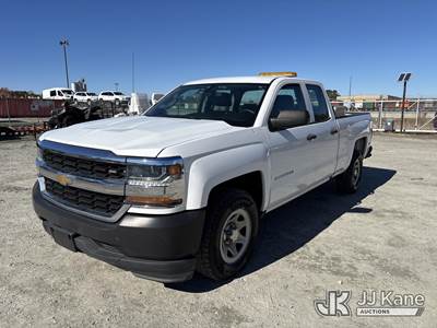 2017 Chevrolet Silverado 1500 Extended-Cab Pickup Truck