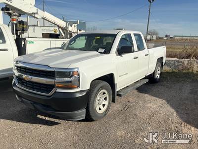 2017 Chevrolet Silverado 1500 Extended-Cab Pickup Truck