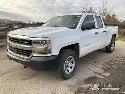 2017 Chevrolet Silverado 1500 Extended-Cab Pickup Truck