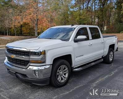 2017 Chevrolet Silverado 1500 4x4 Crew-Cab Pickup Truck