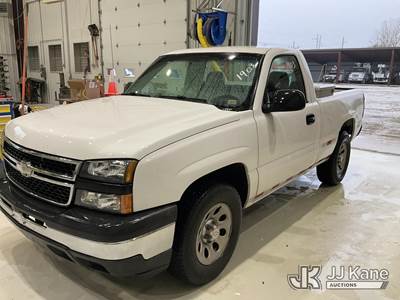 2006 Chevrolet Silverado 1500 4x4 Pickup Truck
