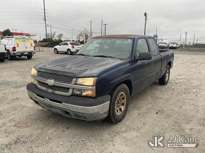 2005 Chevrolet Silverado 1500 Extended-Cab Pickup Truck