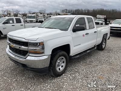 2018 Chevrolet Silverado 1500 4x4 Extended-Cab Pickup Truck
