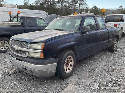 2005 Chevrolet Silverado 1500 Extended-Cab Pickup Truck