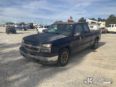 2005 Chevrolet Silverado 1500 Extended-Cab Pickup Truck