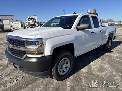 2019 Chevrolet Silverado 1500 4x4 Extended-Cab Pickup Truck
