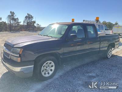 2005 Chevrolet Silverado 1500 Extended-Cab Pickup Truck