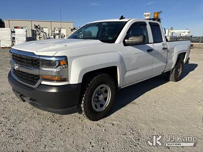 2018 Chevrolet Silverado 1500 4x4 Extended-Cab Pickup Truck