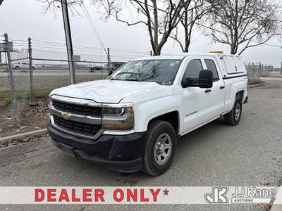 2017 Chevrolet Silverado 1500 Extended-Cab Pickup Truck