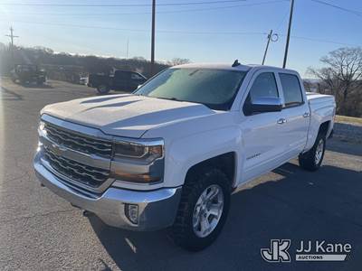 2018 Chevrolet Silverado 1500 4x4 Crew-Cab Pickup Truck