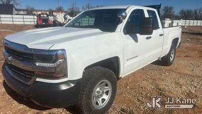 2018 Chevrolet Silverado 1500 Extended-Cab Pickup Truck