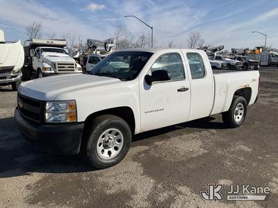 2012 Chevrolet Silverado 1500 4x4 Extended-Cab Pickup Truck