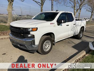 2021 Chevrolet Silverado 1500 Extended-Cab Pickup Truck
