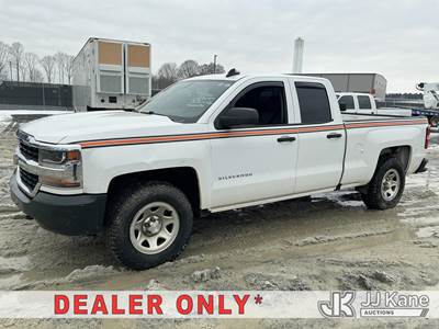 2018 Chevrolet Silverado 1500 4x4 Extended-Cab Pickup Truck
