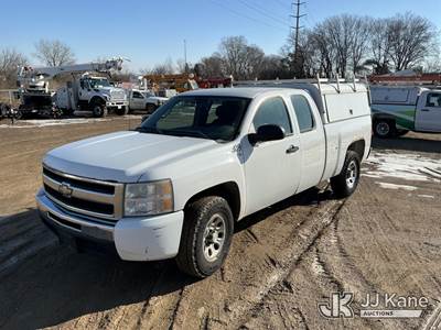 2010 Chevrolet Silverado 1500 Extended-Cab Pickup Truck