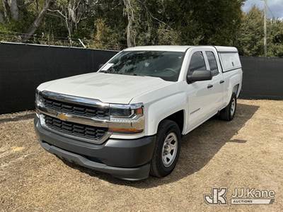 2019 Chevrolet Silverado 1500 Extended-Cab Pickup Truck