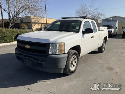 2012 Chevrolet Silverado 1500 Extended-Cab Pickup Truck