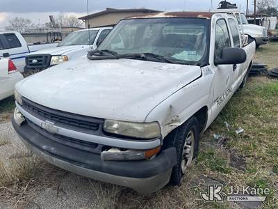 2002 Chevrolet Silverado 1500 Extended-Cab Pickup Truck
