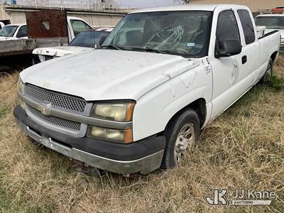 2005 Chevrolet Silverado 1500 Extended-Cab Pickup Truck