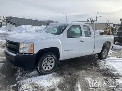 2013 Chevrolet Silverado 1500 2WD Extended-Cab Pickup Truck