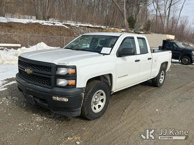 2014 Chevrolet Silverado 1500 Extended-Cab Pickup Truck