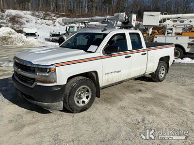 2018 Chevrolet Silverado 1500 Extended-Cab Pickup Truck