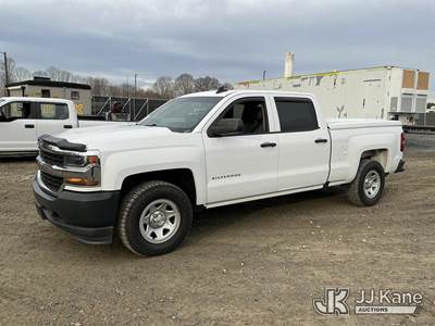 2018 Chevrolet Silverado 1500 4x4 Crew-Cab Pickup Truck