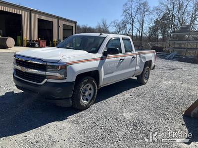 2018 Chevrolet Silverado 1500 4x4 Crew-Cab Pickup Truck