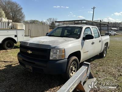 2011 Chevrolet Silverado 1500 Crew-Cab Pickup Truck
