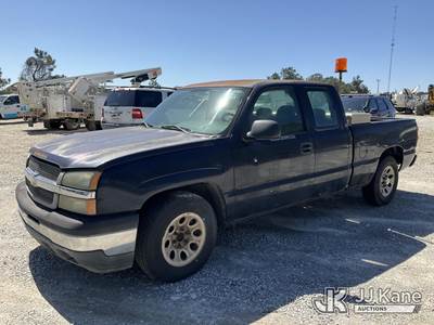 2005 Chevrolet Silverado 1500 Extended-Cab Pickup Truck