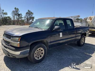 2005 Chevrolet Silverado 1500 Extended-Cab Pickup Truck