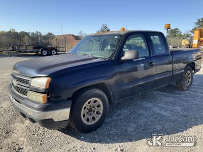 2006 Chevrolet Silverado 1500 Extended-Cab Pickup Truck