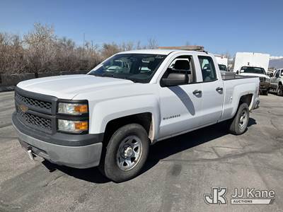 2014 Chevrolet Silverado 1500 Extended-Cab Pickup Truck