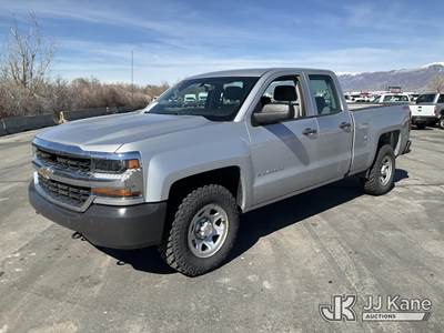 2018 Chevrolet Silverado 1500 4x4 Extended-Cab Pickup Truck