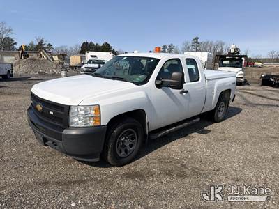 2012 Chevrolet Silverado 1500 4x4 Extended-Cab Pickup Truck