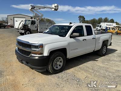 2018 Chevrolet Silverado 1500 4x4 Extended-Cab Pickup Truck