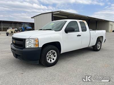 2012 Chevrolet Silverado 1500 Extended-Cab Pickup Truck