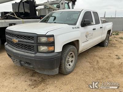 2014 Chevrolet Silverado 1500 Extended-Cab Pickup Truck