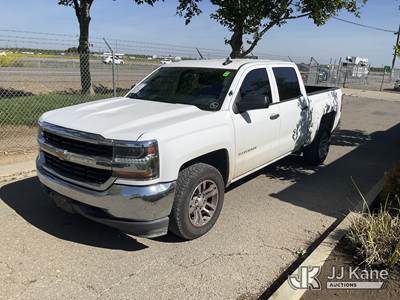 2018 Chevrolet Silverado 1500 Crew-Cab Pickup Truck