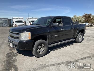 2009 Chevrolet Silverado 1500 4x4 Crew-Cab Pickup Truck