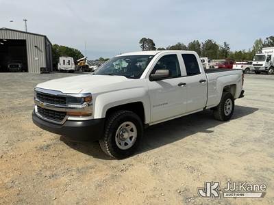 2019 Chevrolet Silverado 1500 Extended-Cab Pickup Truck