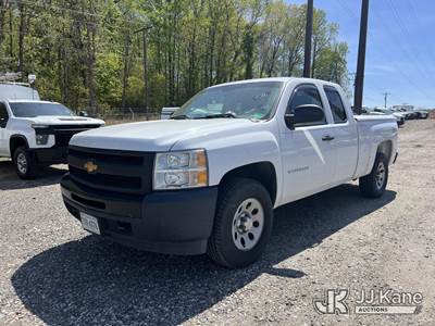 2013 Chevrolet Silverado 1500 4x4 Extended-Cab Pickup Truck
