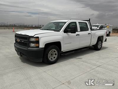 2015 Chevrolet Silverado 1500 Crew-Cab Pickup Truck