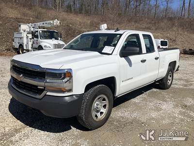 2018 Chevrolet Silverado 1500 Extended-Cab Pickup Truck