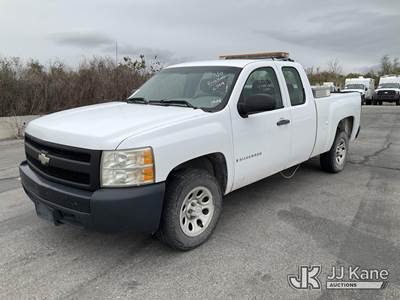 2008 Chevrolet Silverado 1500 Extended-Cab Pickup Truck