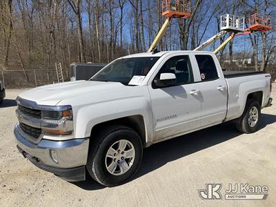 2016 Chevrolet Silverado 1500 Extended-Cab Pickup Truck