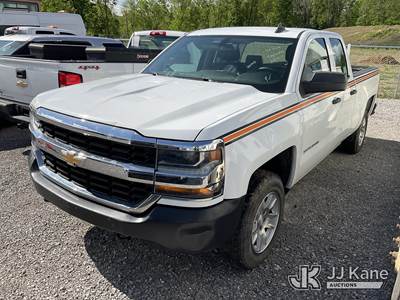 2018 Chevrolet Silverado 1500 Extended-Cab Pickup Truck