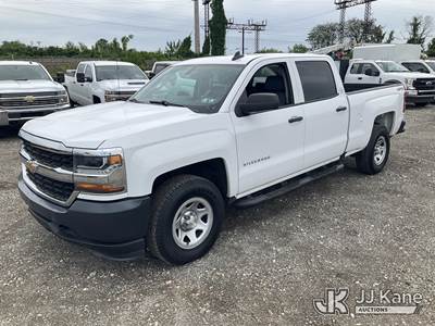 2018 Chevrolet Silverado 1500 4x4 Crew-Cab Pickup Truck